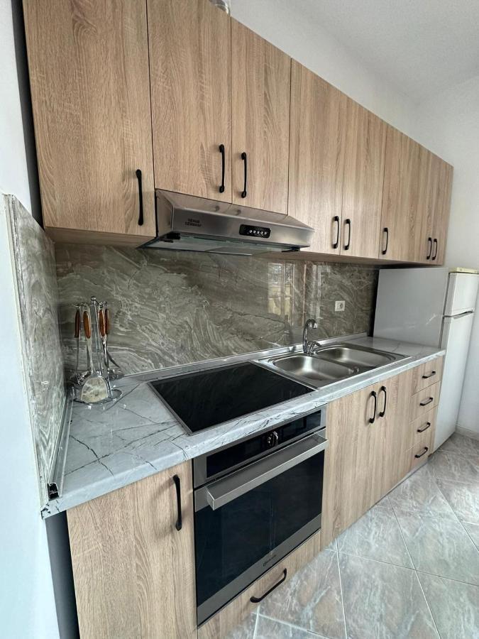 Central Charm Apartments Vlorë Buitenkant foto