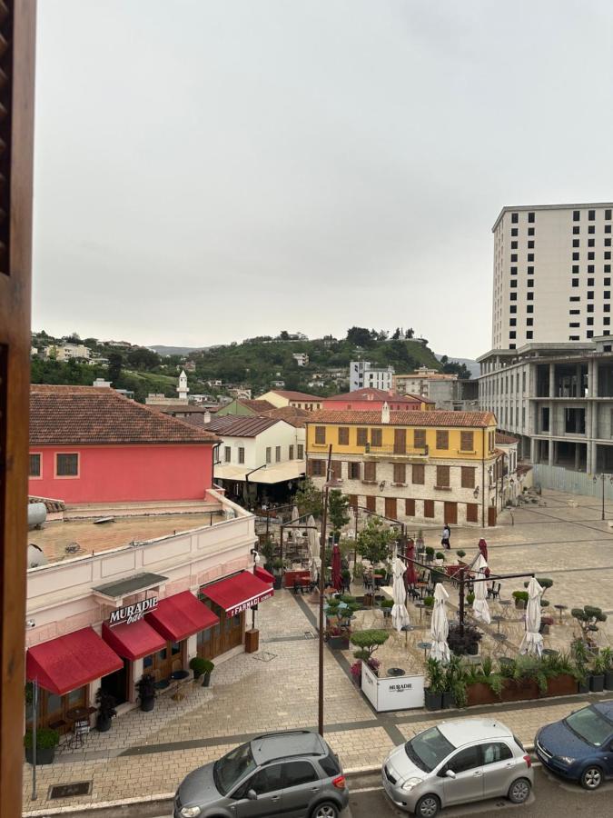 Central Charm Apartments Vlorë Buitenkant foto